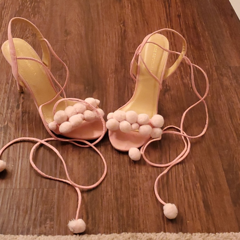 Pink puff wrap up sandal